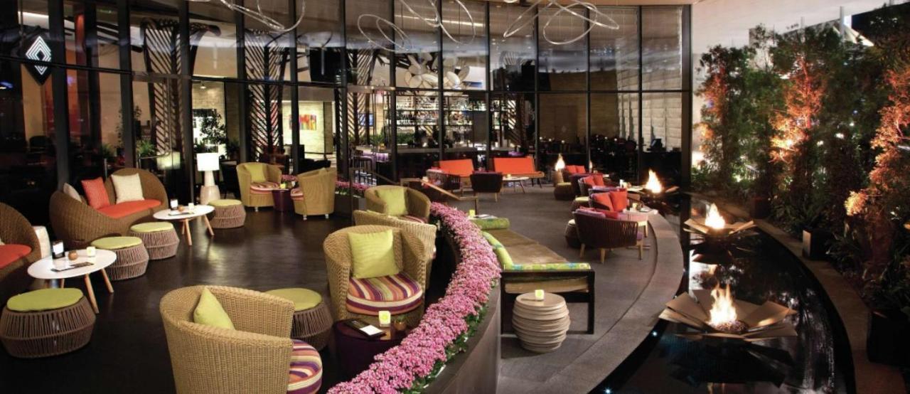 Vdara Beautiful Suite On 22Nd Flr Free Valet Parking 라스베이거스 외부 사진