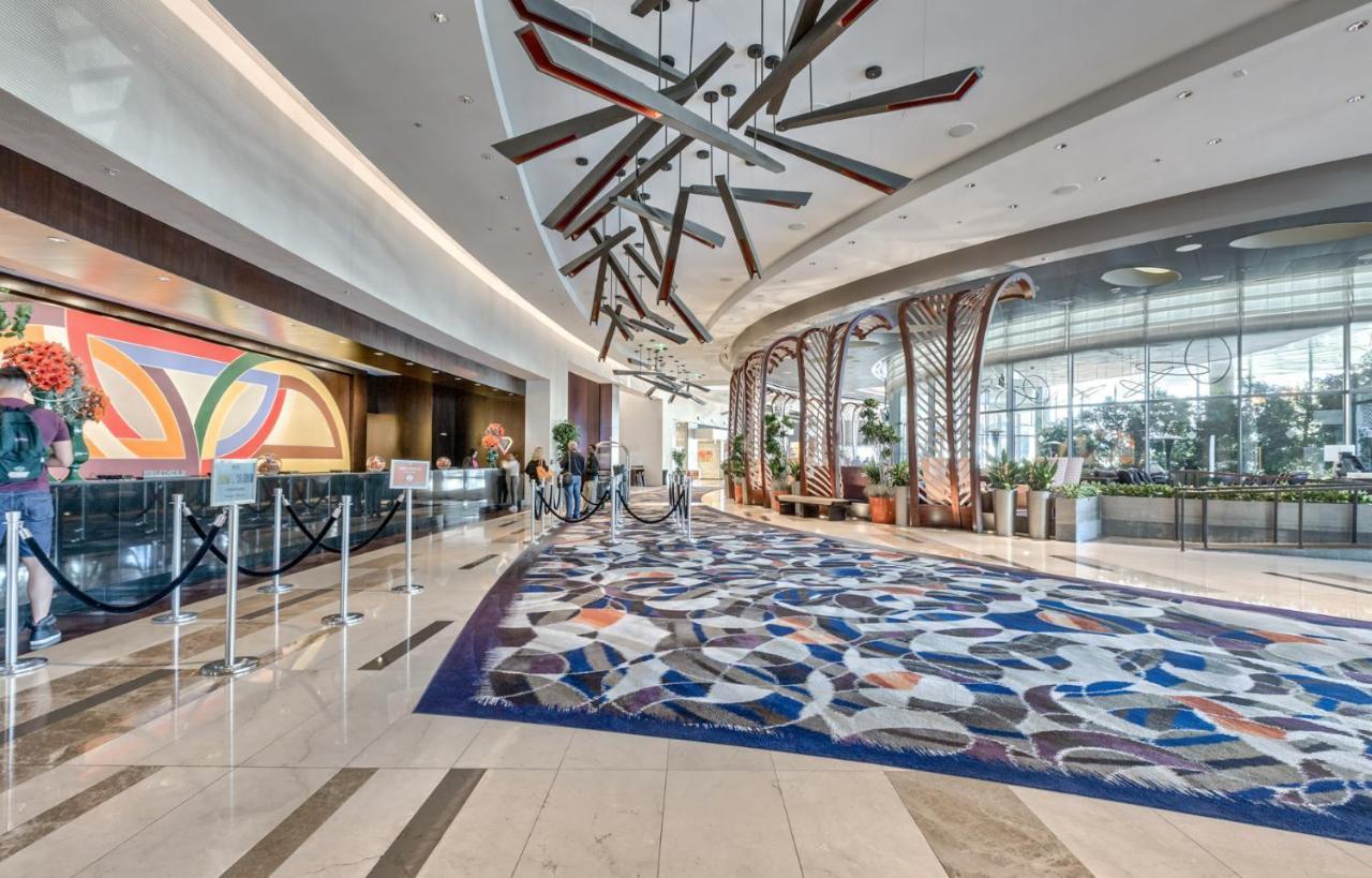 Vdara Beautiful Suite On 22Nd Flr Free Valet Parking 라스베이거스 외부 사진
